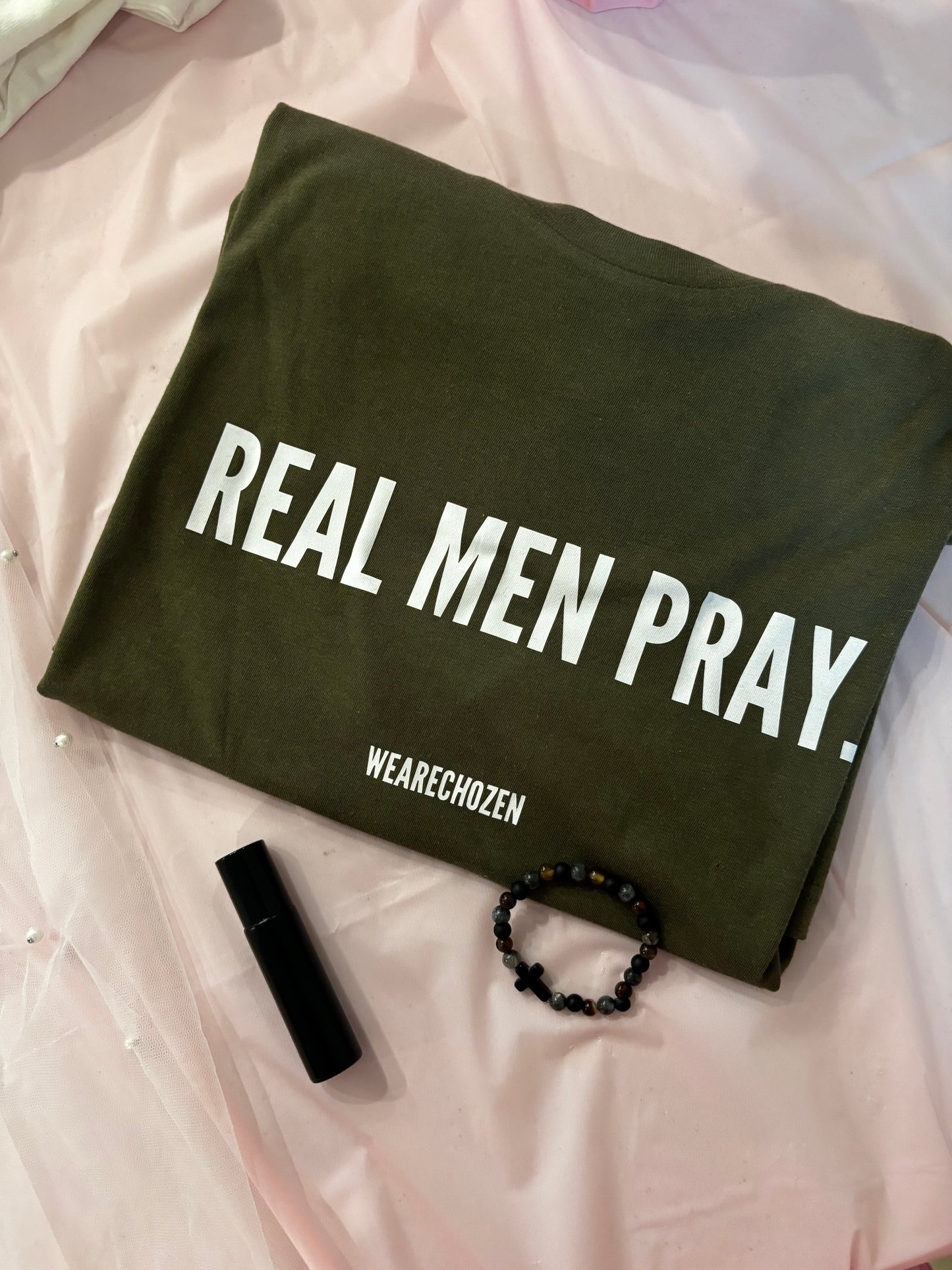 Real Men Pray T-Shirt